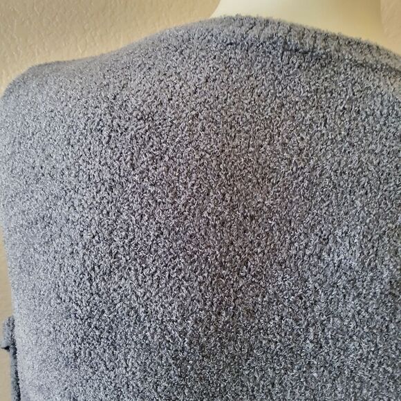 Hello Nite Plush Pullover Cozy Super Soft Oversized Ruffle Sweater L/XL Grey New - Picture 4 of 5